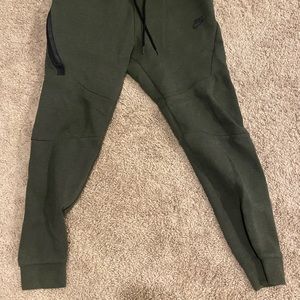 Nike Tech Fleece Mens Sweatpants Green Olive